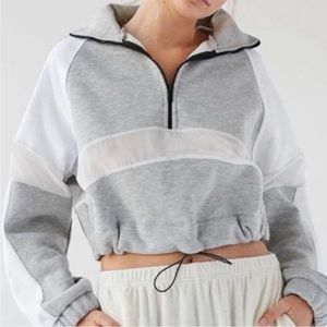 Color Block Crop Sweatshirt